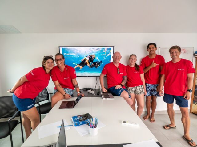 The PADI Instructor Development Course (IDC) with Dive Friends Bonaire offers a unique and exhilarating experience for those passionate about scuba diving and eager to teach others. Nestled in the heart of the Caribbean 🌴, Dive Friends Bonaire provides an idyllic setting that combines professional training with the natural beauty of one of the world's premier diving destinations.

#padi #padiIDC #idccourse #padipro #padidivers #Scubapro #prodivers #PADIPRO #IDC #instructordevelopmentcourse #coursedirector #padicoursedirector #divefriendsbonaire #bonaire #padiprolife #padiprofessional